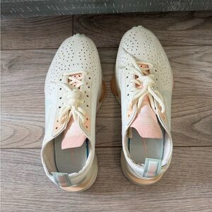 Nike White and Peach Sneakers